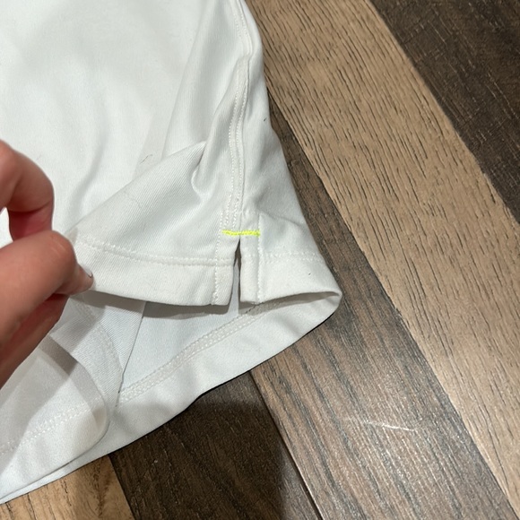Nike White Tennis Athletic Golf Mini Skirt Skort Size Medium - Picture 6 of 13